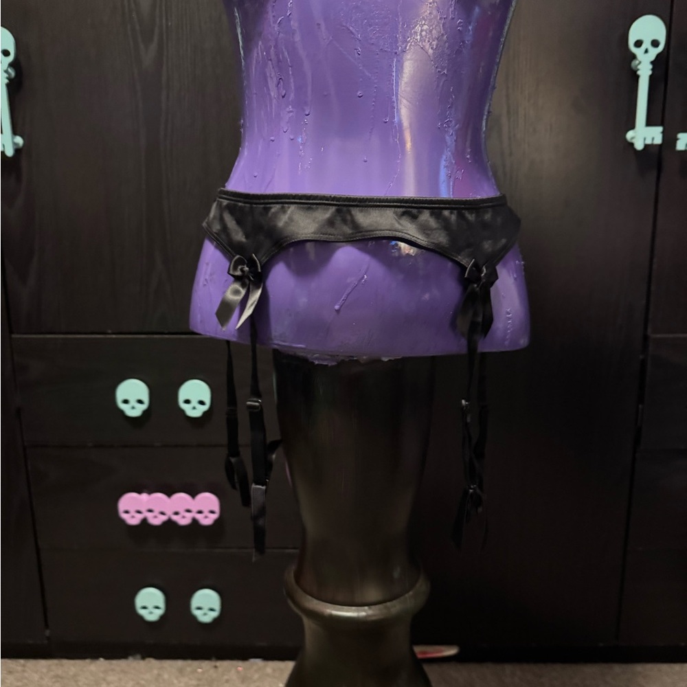 La SENZA Black Garter Belt